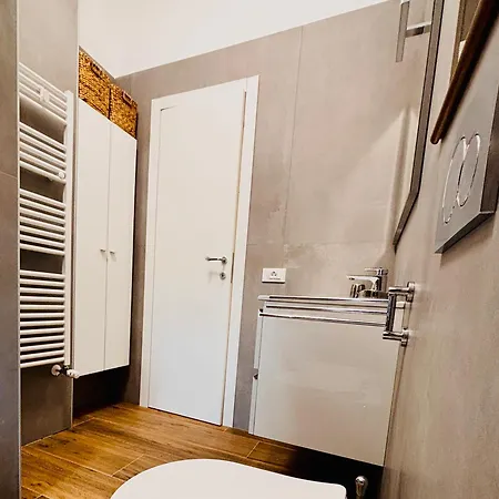 Modern Renovated Near Center & Transit شقة فلورنس