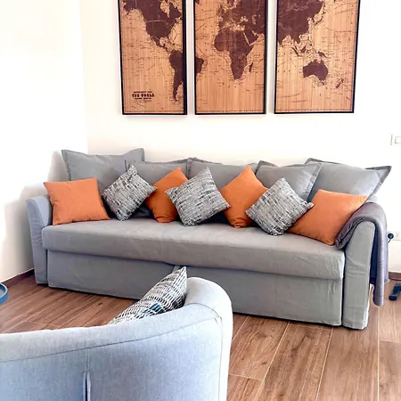 شقة Modern Renovated Near Center & Transit *