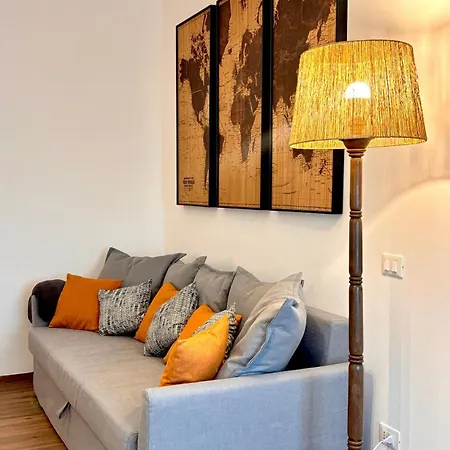 Modern Renovated Near Center & Transit * فلورنس