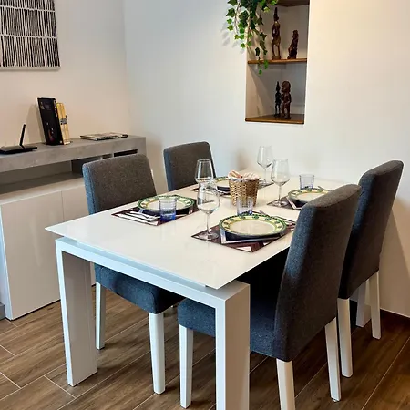 Modern Renovated Near Center & Transit * Florencie